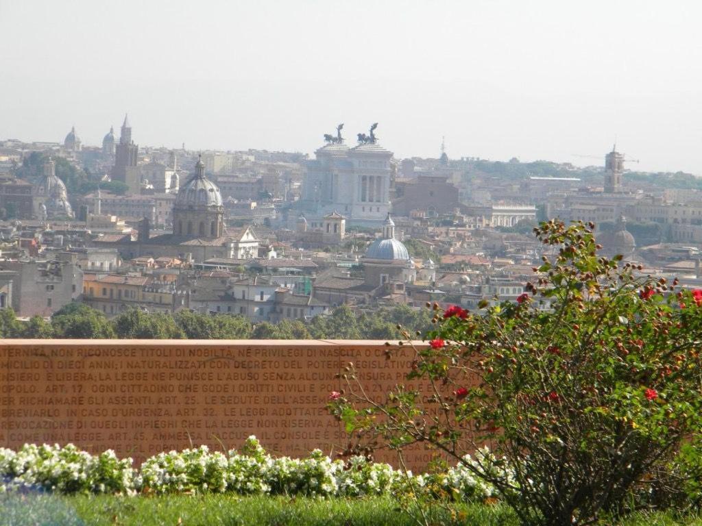 Candelor'S House - Apt & Garden Trastevere Apartment Rome Exterior photo